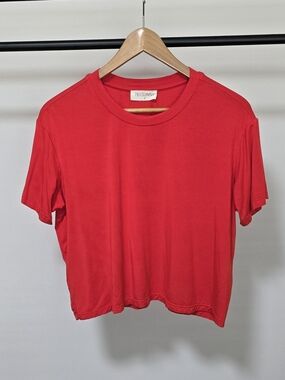 78 & Sunny Women's Red Short Sleeve Crewneck Tee
